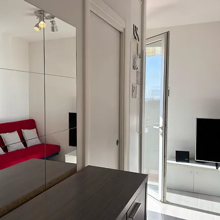 Il Poggio Blu Apartment *